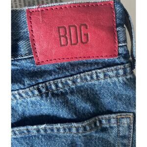 Bdg Mid Rise Relaxed Fit Jeans Med Wash 27x32